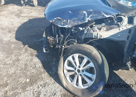 2015 Nissan Rogue Sv z USA, uszkodzony, nr VIN KNMAT2MV7FP551734